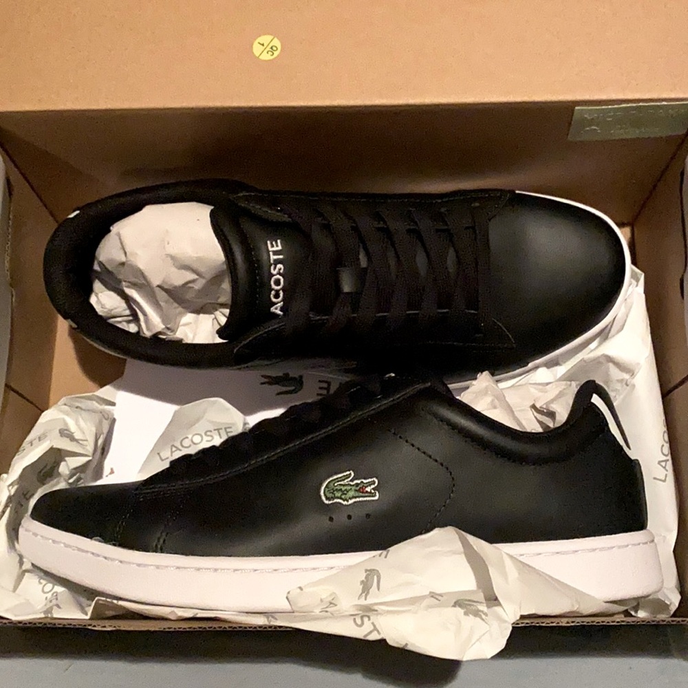 Lacoste black leather shoes in size 8
